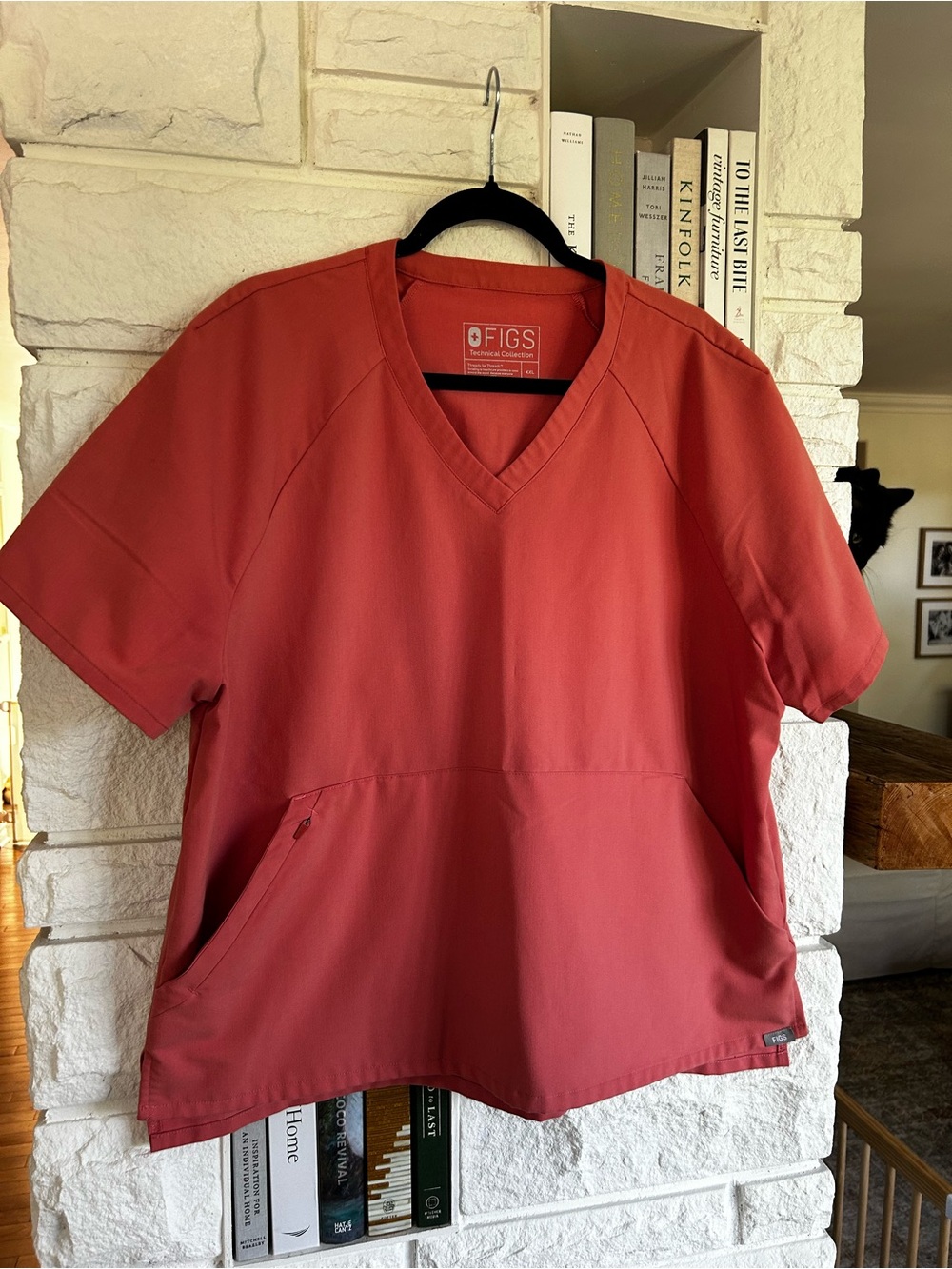 FIGS Batara Scrub Top Size XXL - Picture 2 of 10